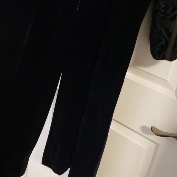 Black velvet midevil/renaissance/gothic coat - Picture 7 of 7